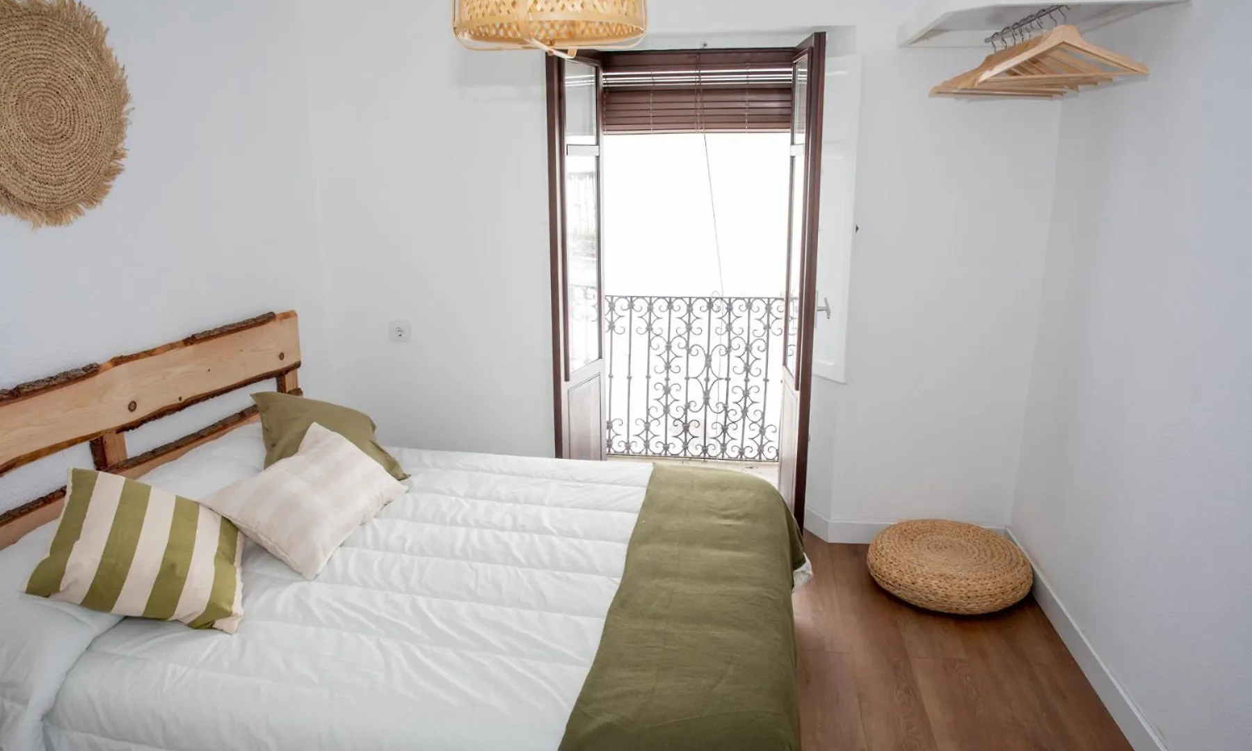 Edificio Reformado Con 2 Pisos En Tarifa Centro Apartment Spain