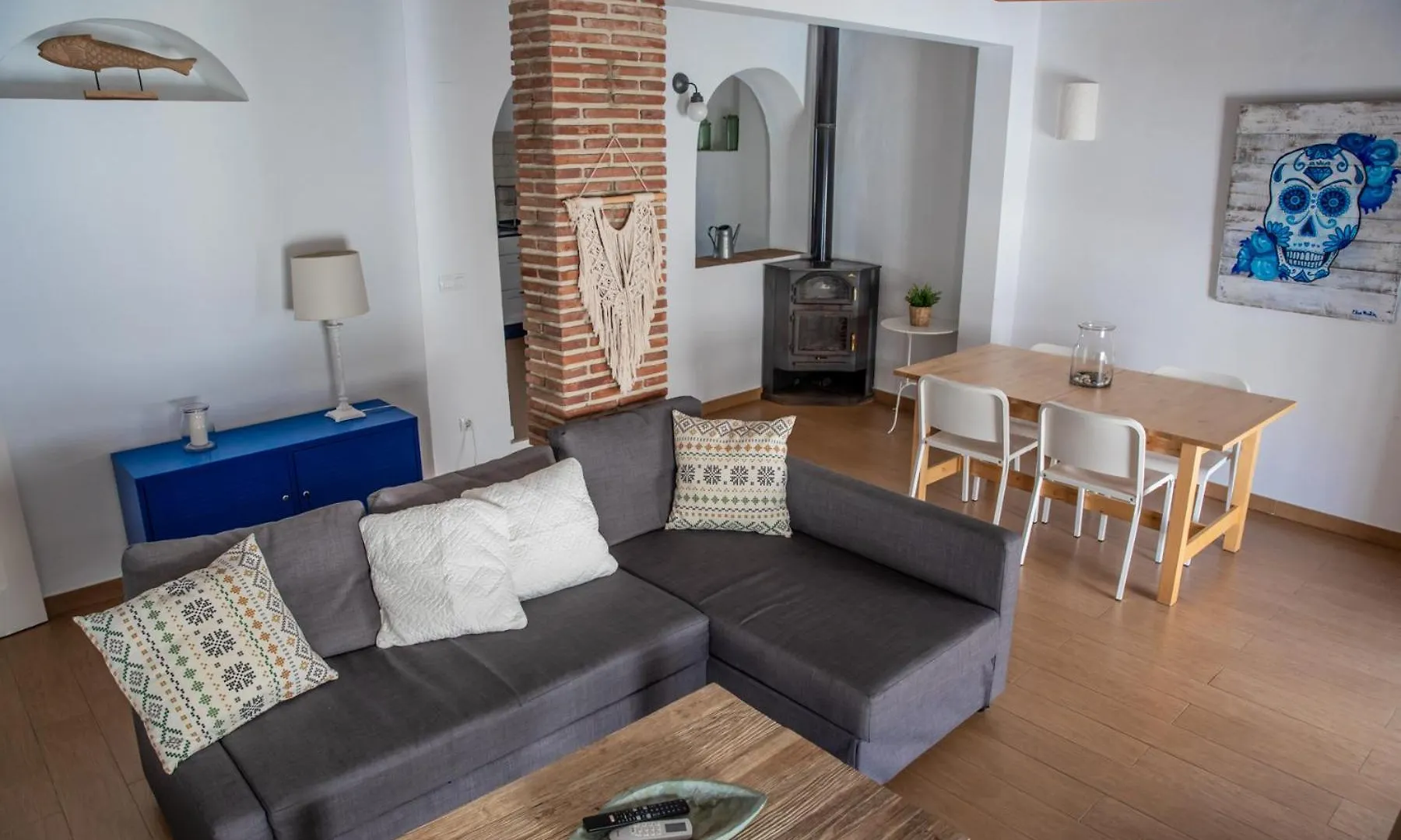 Edificio Reformado Con 2 Pisos En Tarifa Centro Apartment Spain